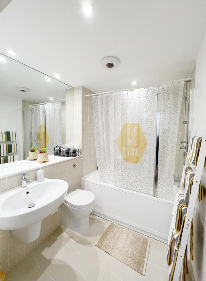 Lovely 1 Bedroom Apartment In South East 伦敦 外观 照片