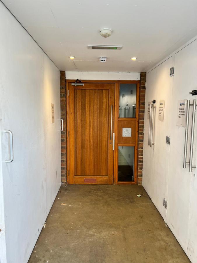 Lovely 1 Bedroom Apartment In South East 伦敦 外观 照片